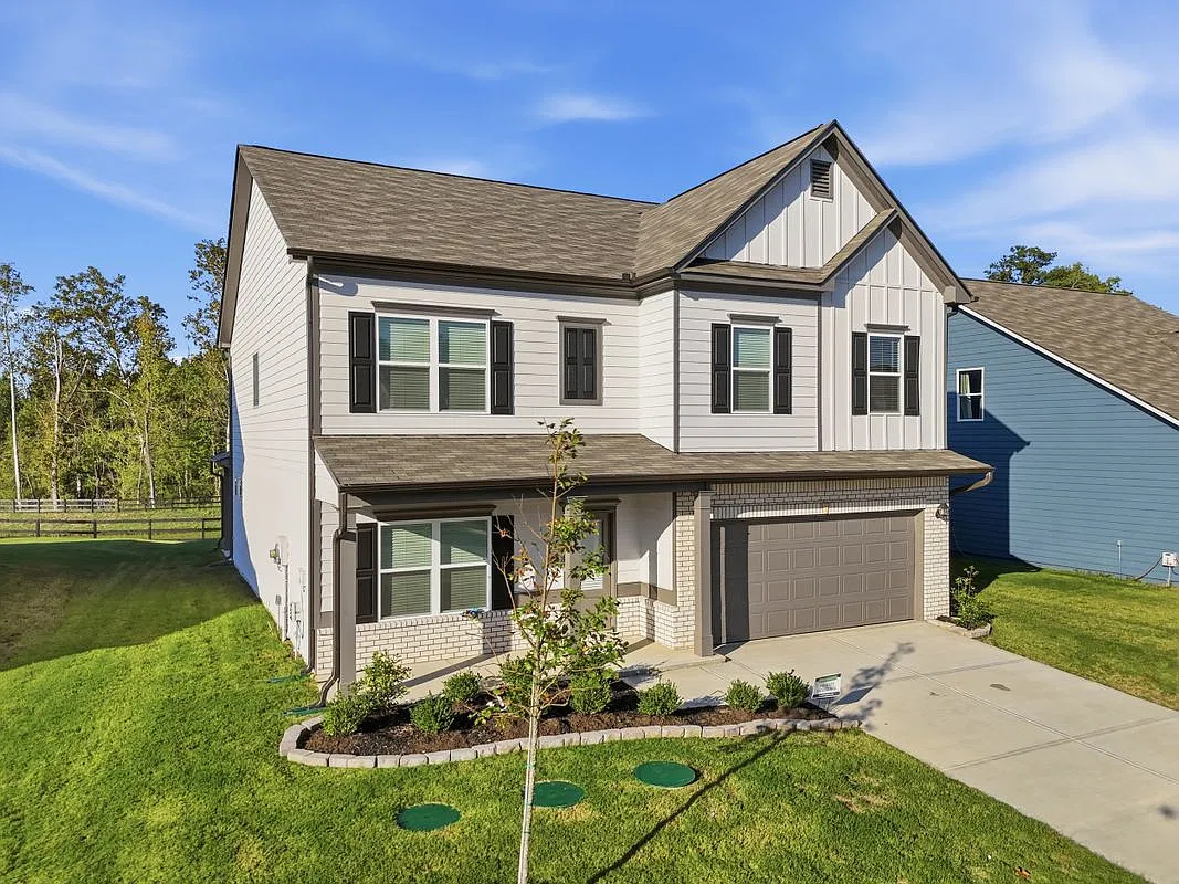 4 bed, 3.0 bath, 3005 sqft, $3,050 — Photo 4