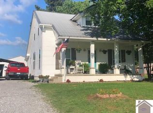212 Hillwood St, Eddyville, KY 42038