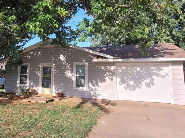 1212 N 14th St, Perry, OK 73077