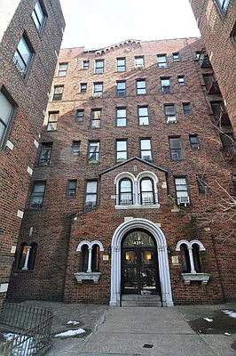 Rented by CENTURY 21 Sunny Gardens Realty, Inc. | media 3