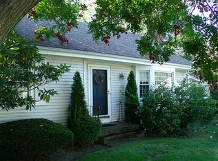 9 Cottage St, Warren, RI 02885