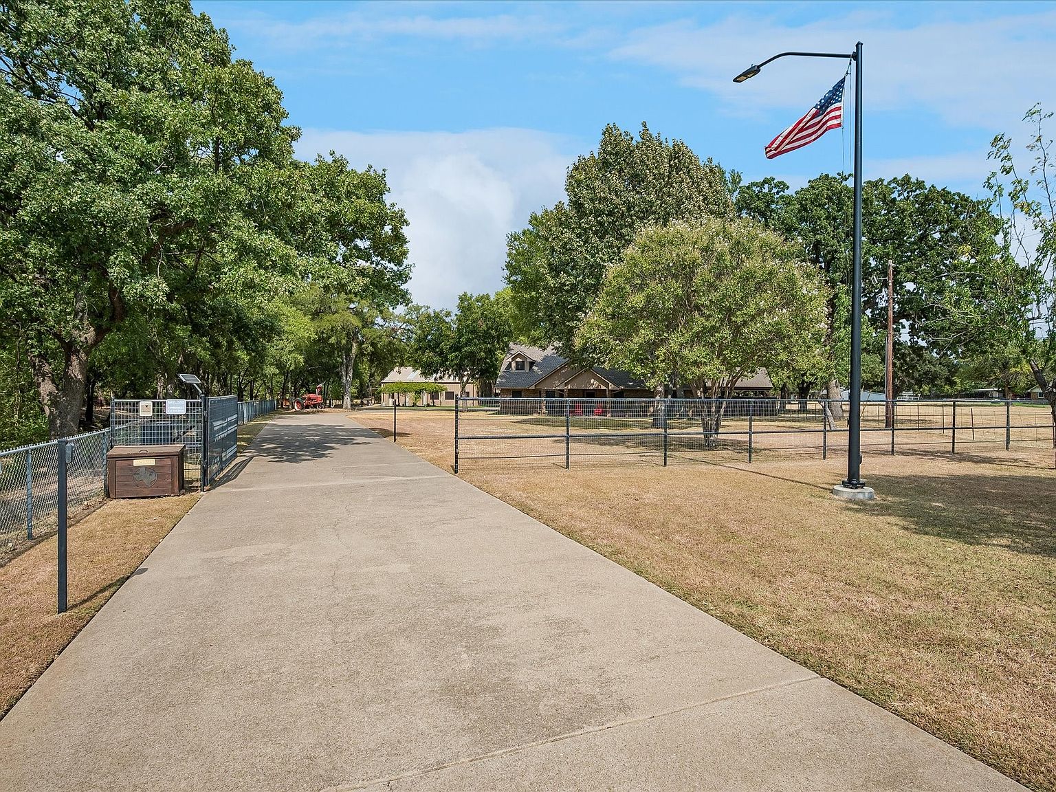 6707 Us Highway 287, Arlington, TX 76001 | MLS #21167383 | Zillow