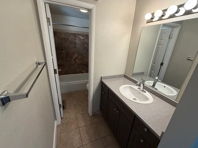 1400 Severn Dr — Photo 12