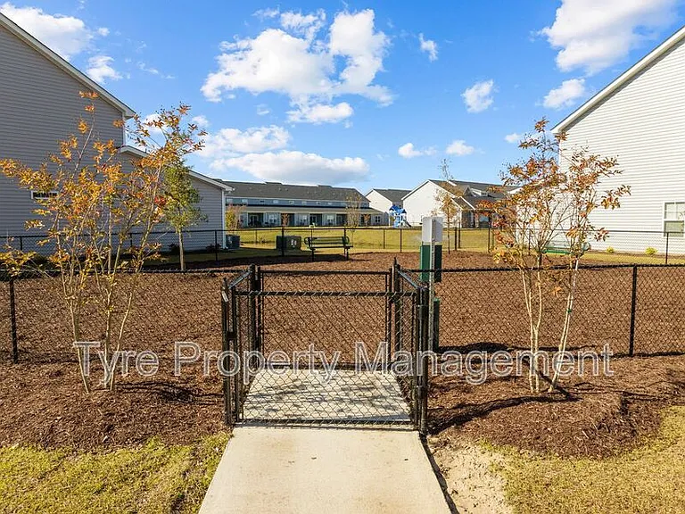 2608 Sailor Rose Ln #B — Photo 50