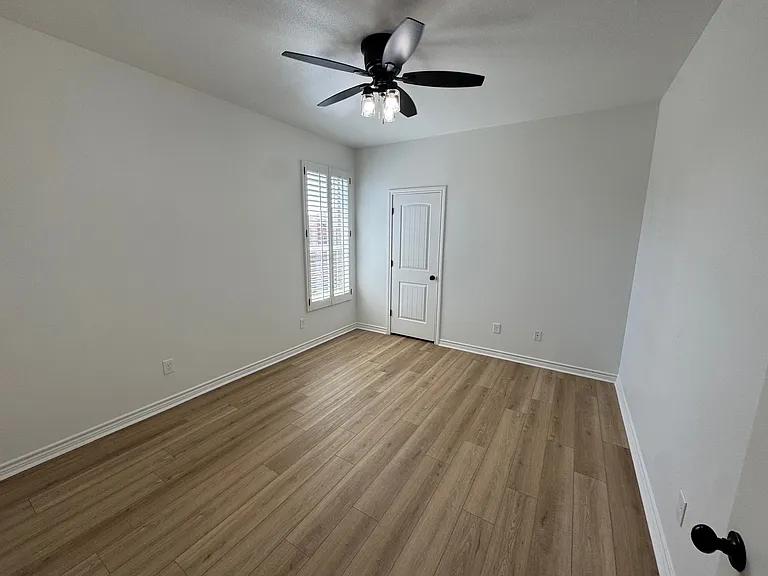 7201 Donatello St — Photo 15