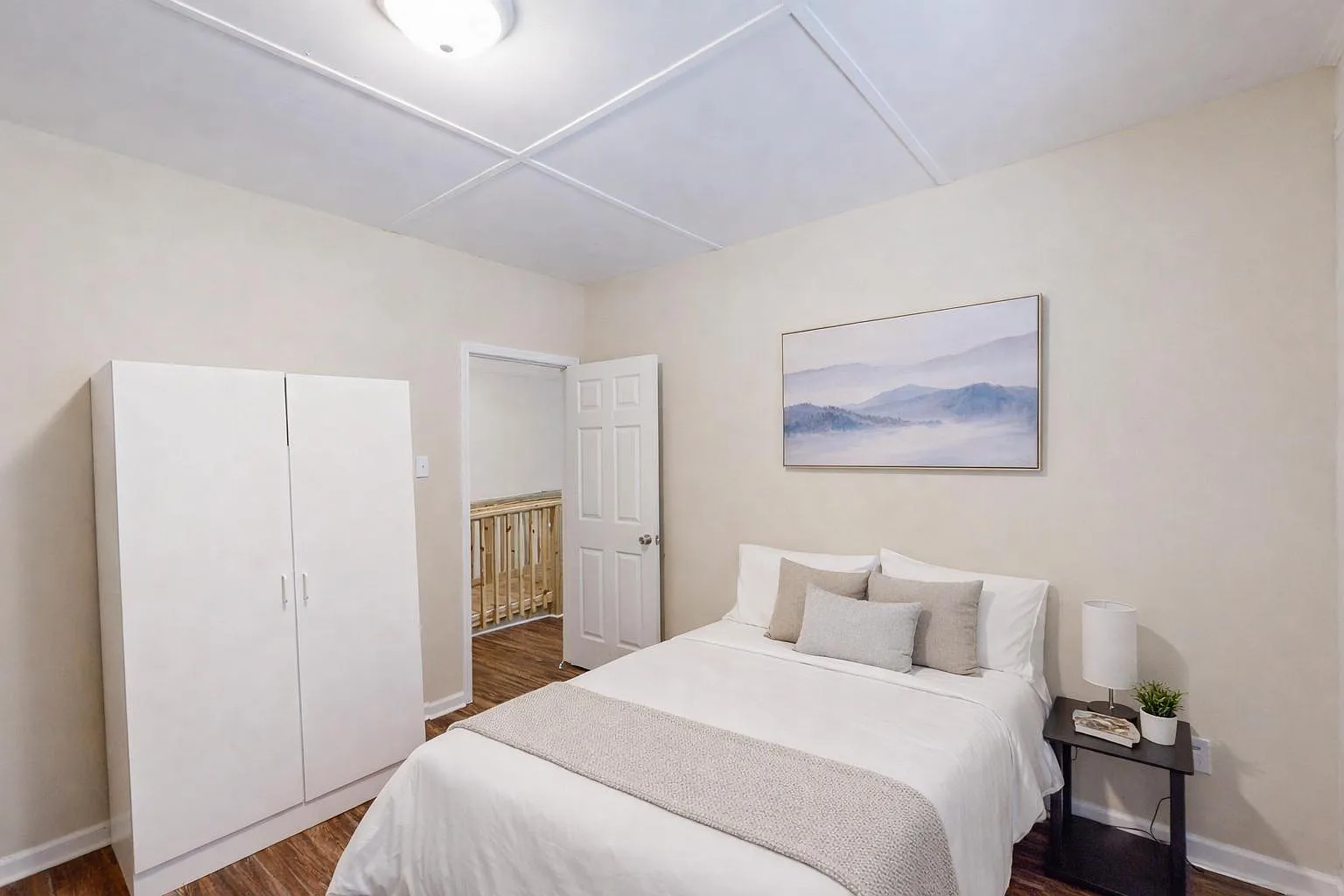 4 bed, 2.0 bath, 1672 sqft, $758 — Photo 1