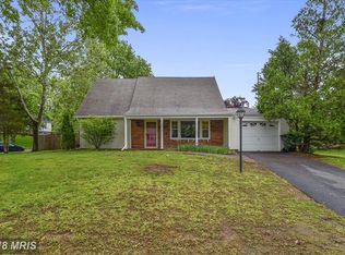 4382 Majestic Ln, Fairfax, VA 22033