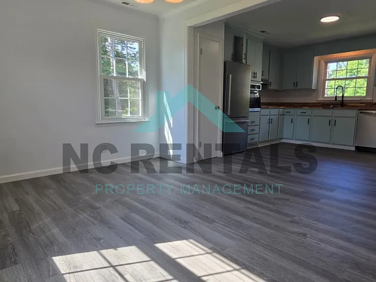 165 Hawkins Loop — Photo 9