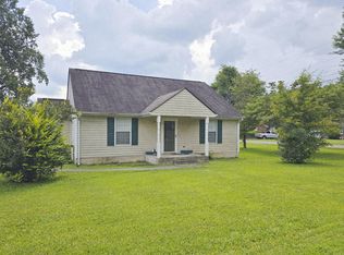 407 W 3rd St, Jasper, TN 37347