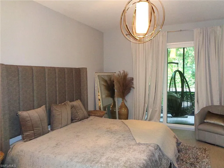 575 El Camino Real #6 — Photo 21