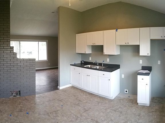 5th image of 2473 Amberly Dr