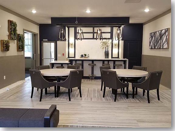 Lullwater at Blair Stone ; Resident Lounge