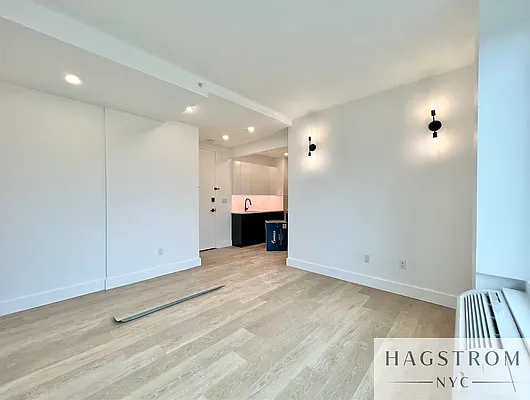 Rented by Hagstrom Management Inc | media 7