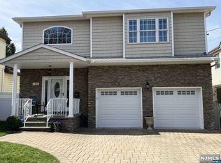154 Kipp Ave, Hasbrouck Heights, NJ 07604