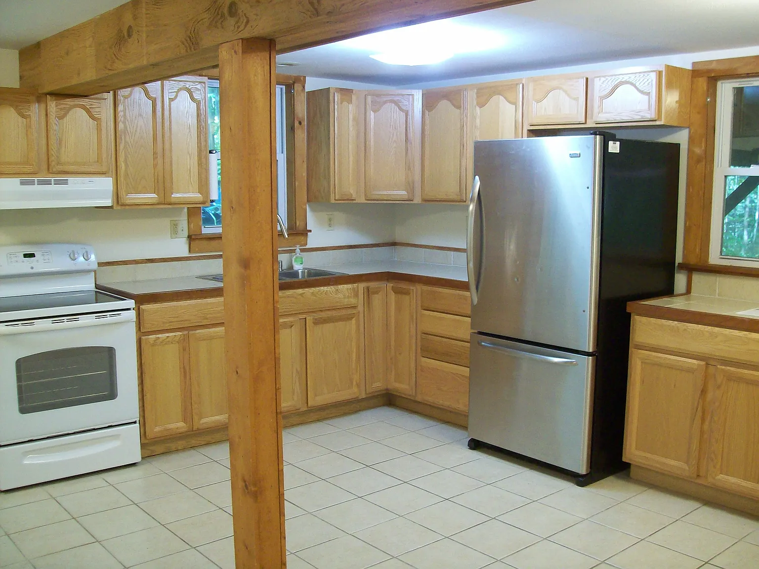 3 bed, 1.5 bath, 900 sqft, $1,400 — Photo 3