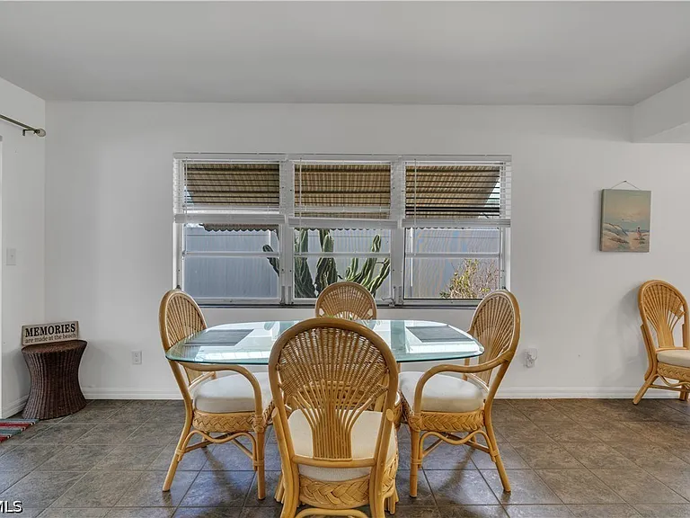 5226 Coronado Pkwy #A — Photo 6