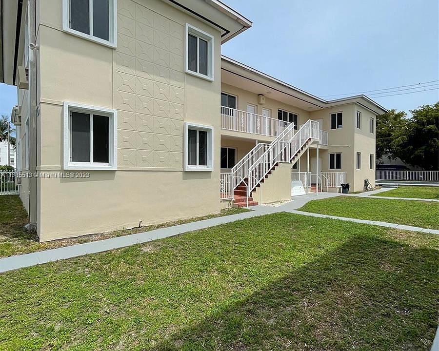 1st image of 1120 Marseille Dr #1A