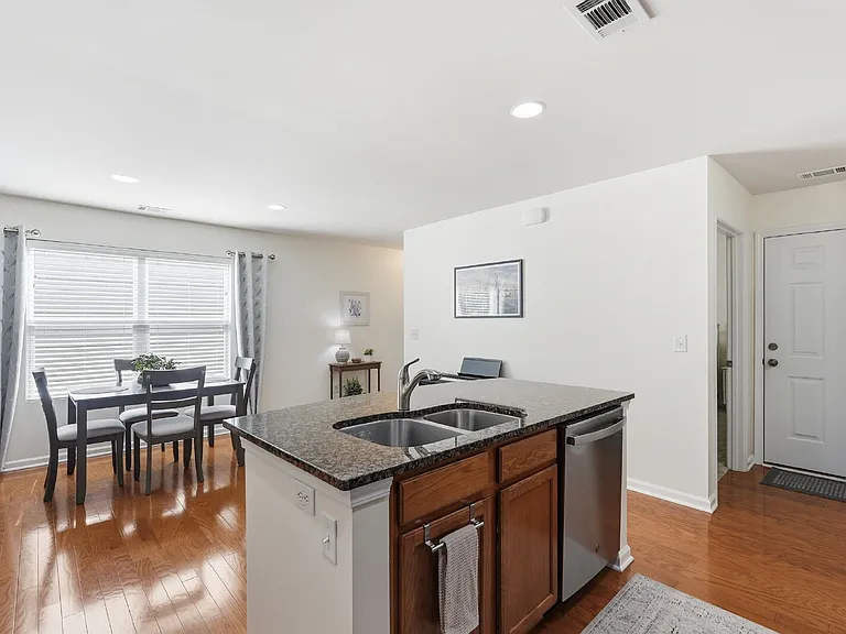 329 Mystic Point Dr — Photo 14