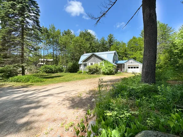 14 Top Hill Road, Bridgton, ME 04009