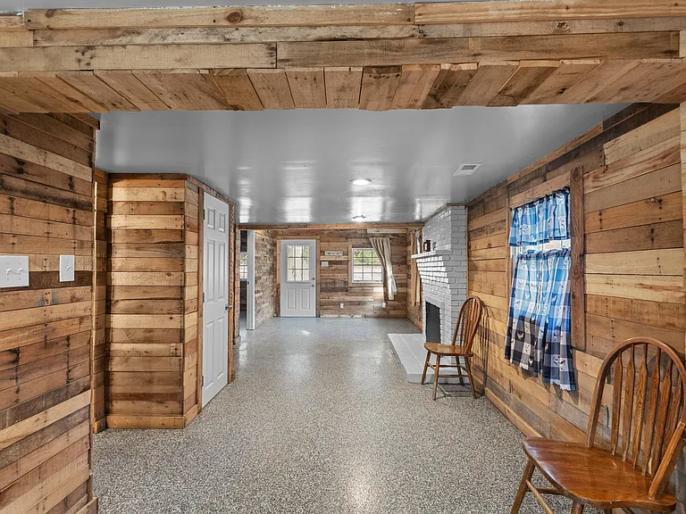1494 Amster Grove Rd — Photo 14