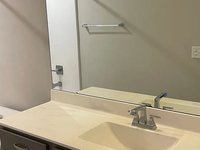1010 Gateway Commons Cir — Photo 31