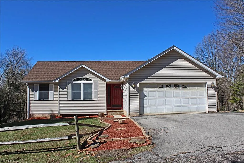 476 Annapolis Dr photo 1