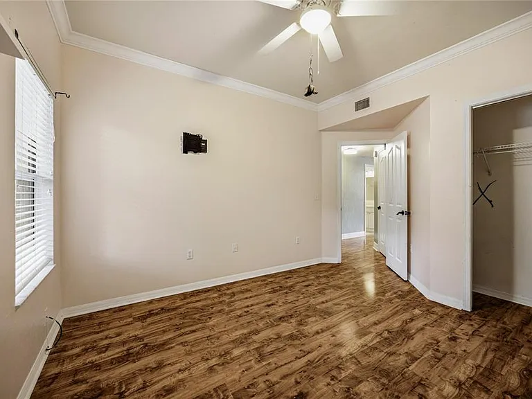 11516 NW 16th Pl — Photo 32