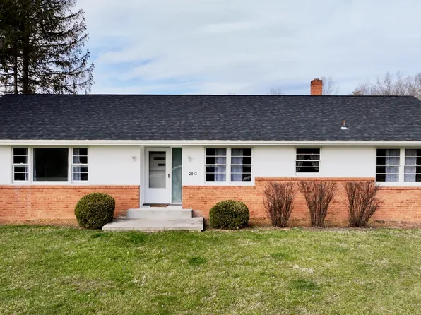 2013 Washington Street East, Lewisburg, WV 24901