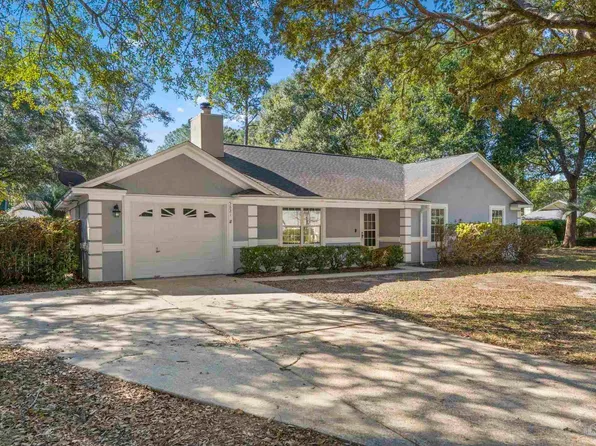 5821 Anthony Cir, Milton, FL 32570