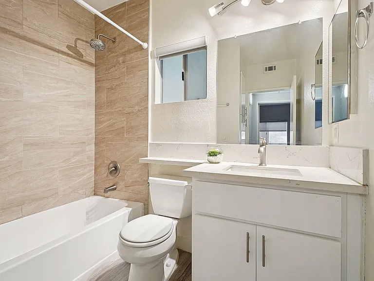 Sylvan Apartments — Photo 19