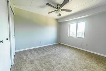 Wellington Square Apartments — Photo 34