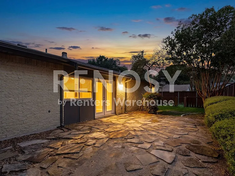 913 Overdowns Dr — Photo 9