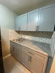 Rented by City Prime Commercial Realty 