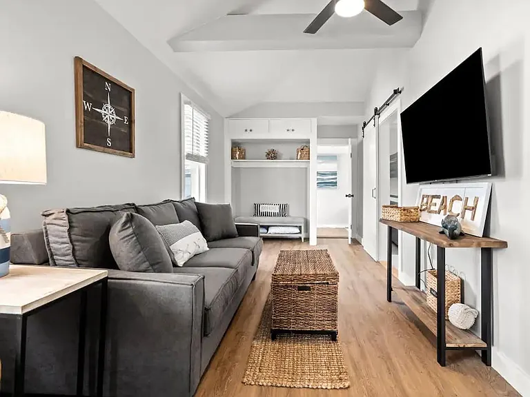 69 Railroad Ave #2 — Photo 19