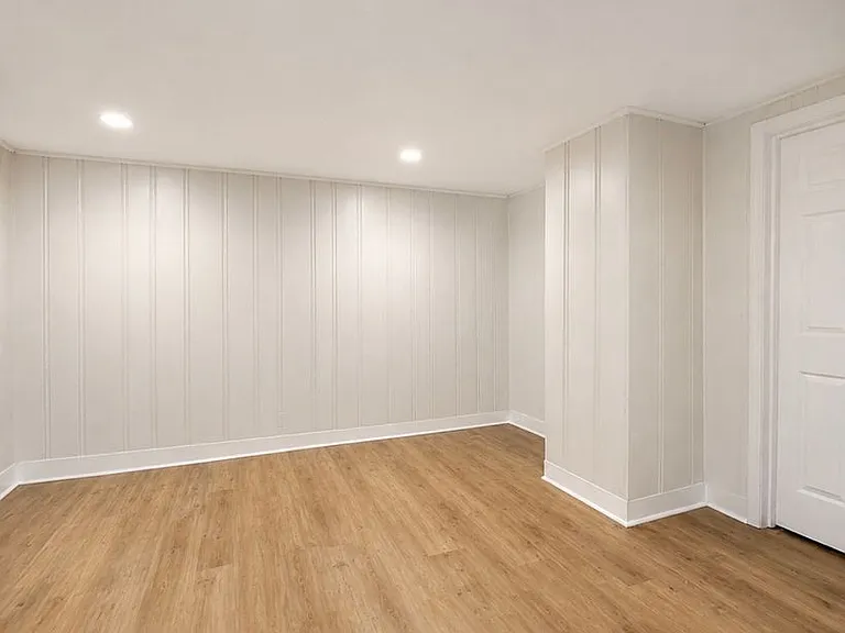 3556 N Wareingwood Dr — Photo 24