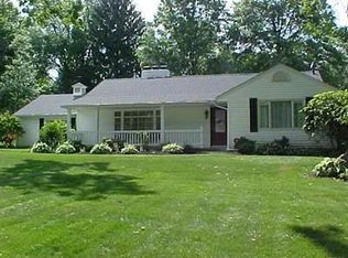 236 Schocalog Rd, Akron, OH 44313