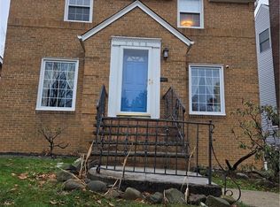 3698 Washington Blvd, University Heights, OH 44118