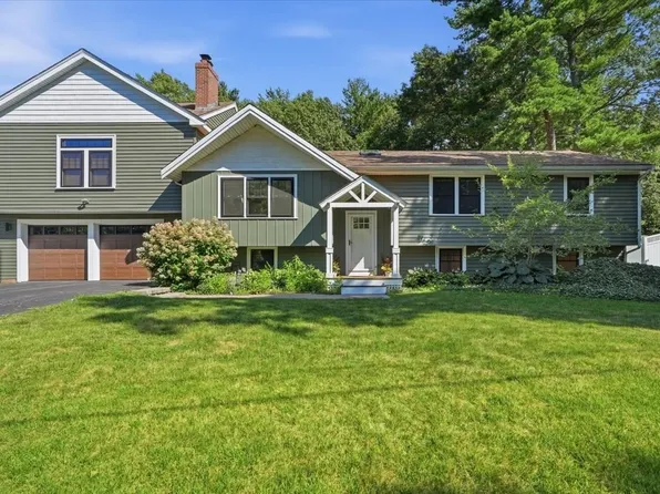 2 Hazelwood Dr, Hingham, MA 02043