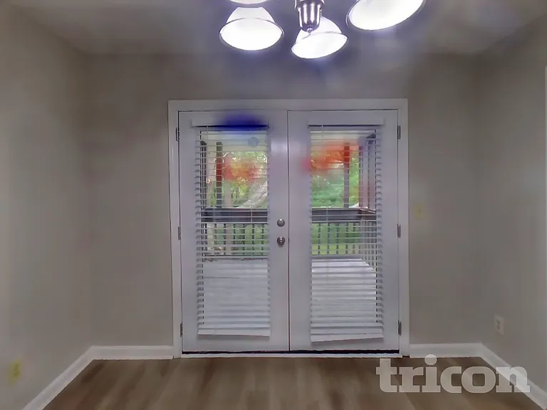 2407 Windridge Dr NE — Photo 5
