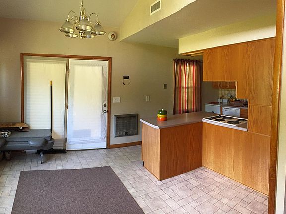 2nd image of 1426 Sherrill Blvd