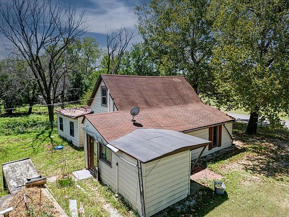 3rd image of 1918 N 12th St