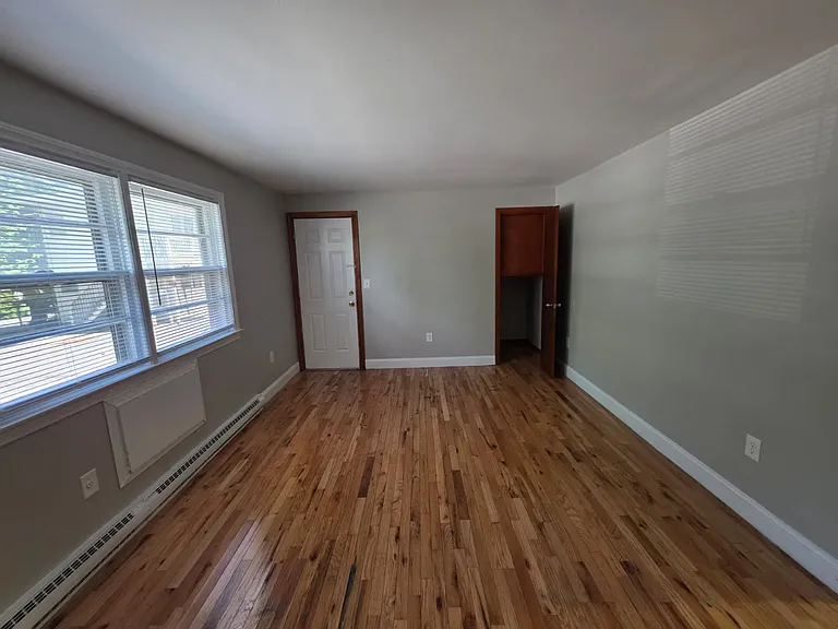148 Bradford Ave #7B — Photo 13