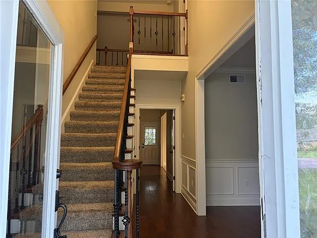 4 bed, 3.5 bath, 3087 sqft, $2,750 — Photo 4