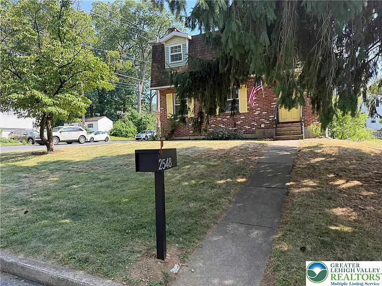 2548 28th St SW — Photo 34