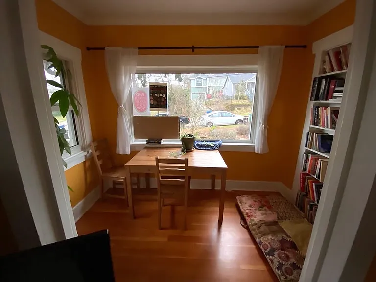 Reading nook/office