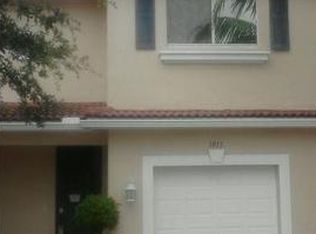 3015 N Evergreen Cir, Boynton Beach, FL 33426
