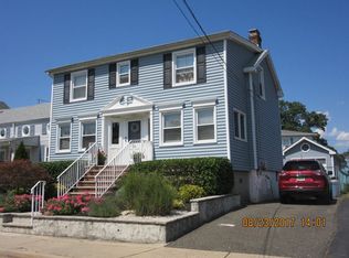 50 Pine St, Keyport, NJ 07735