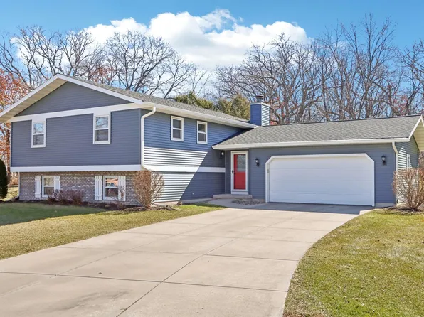 2500 Pinto Trl, Mc Farland, WI 53558