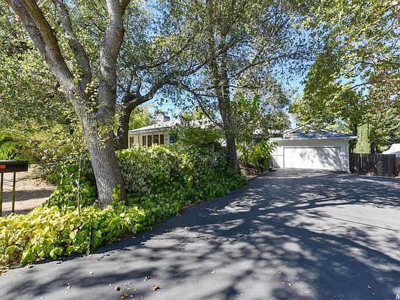 4th image of 7661 Pratt Ave