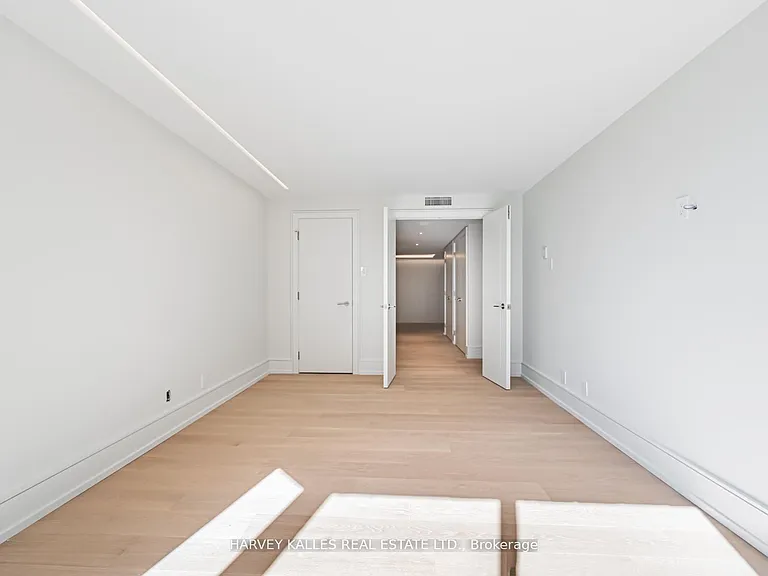 1166 Bay St #1703 — Photo 18